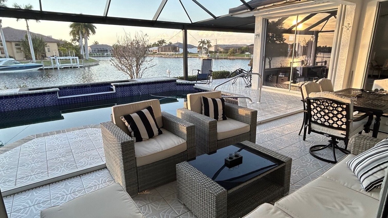 Photo of Livingroom in Burnt Store Isles