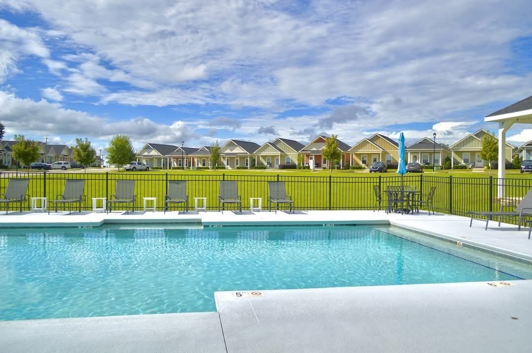 Photo of Outdoor in Midland City