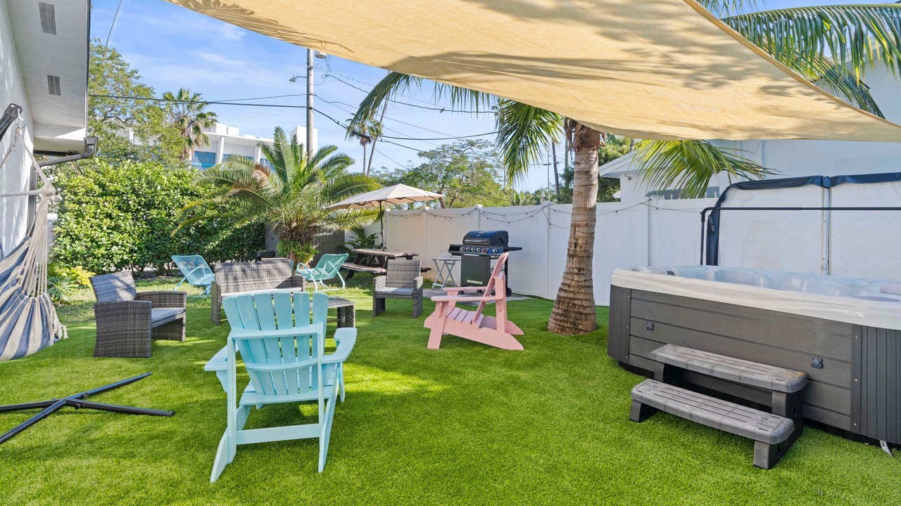 Photo of Patio Balcony in West Little River