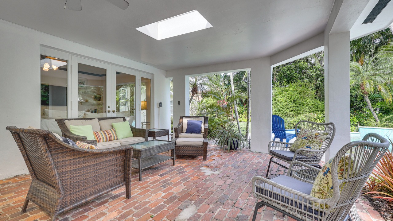 Photo of Patio Balcony in Harbor Beach