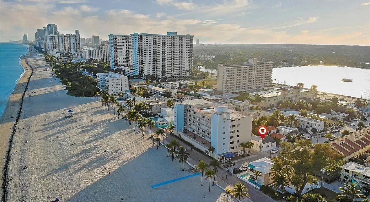 Photo of Outdoor in Hollywood South Central Beach