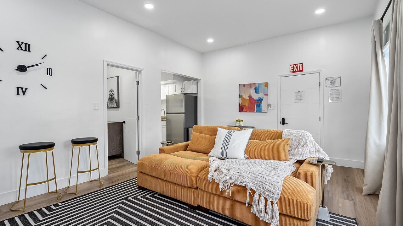 Photo of Bedroom in Hollywood South Central Beach