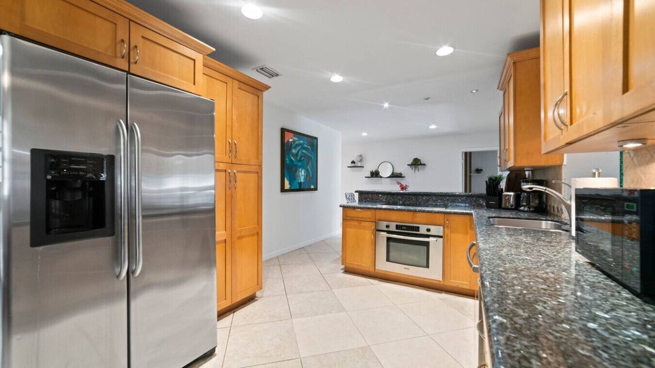 Photo of Kitchen in North Central Hollywood