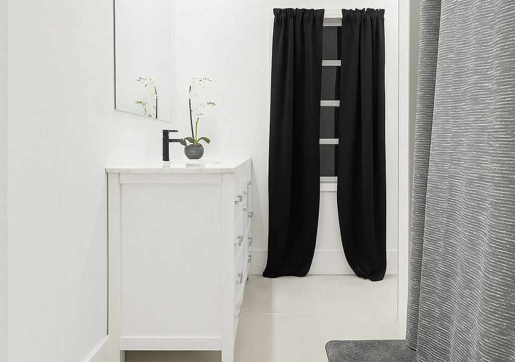 Photo of Bathroom in Wynwood Art District