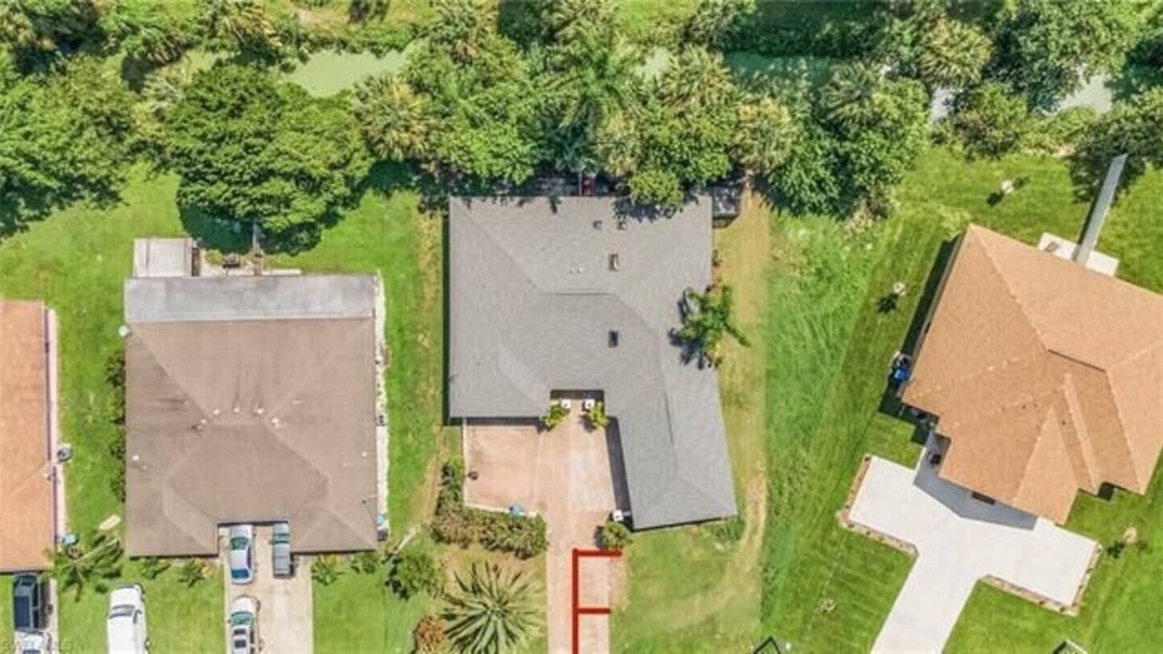 Photo of Outdoor in Lochmoor Waterway Estates
