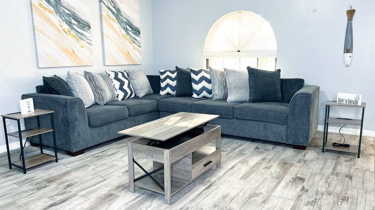 Photo of Livingroom in Lochmoor Waterway Estates