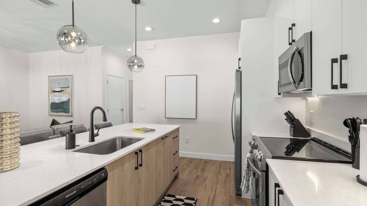 Photo of Kitchen in Pinecrest West Park