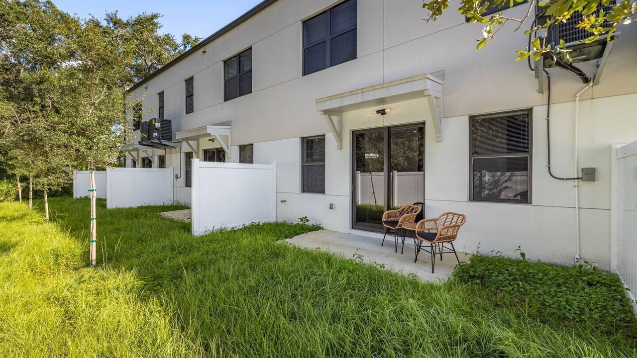 Photo of Outdoor in Pinecrest West Park