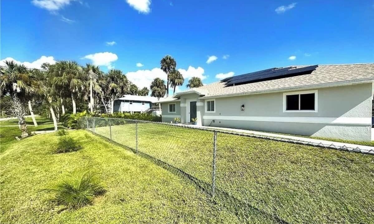 Photo of Outdoor in Fort Myers