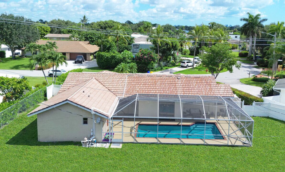 Photo of Outdoor in Lake Clarke Shores