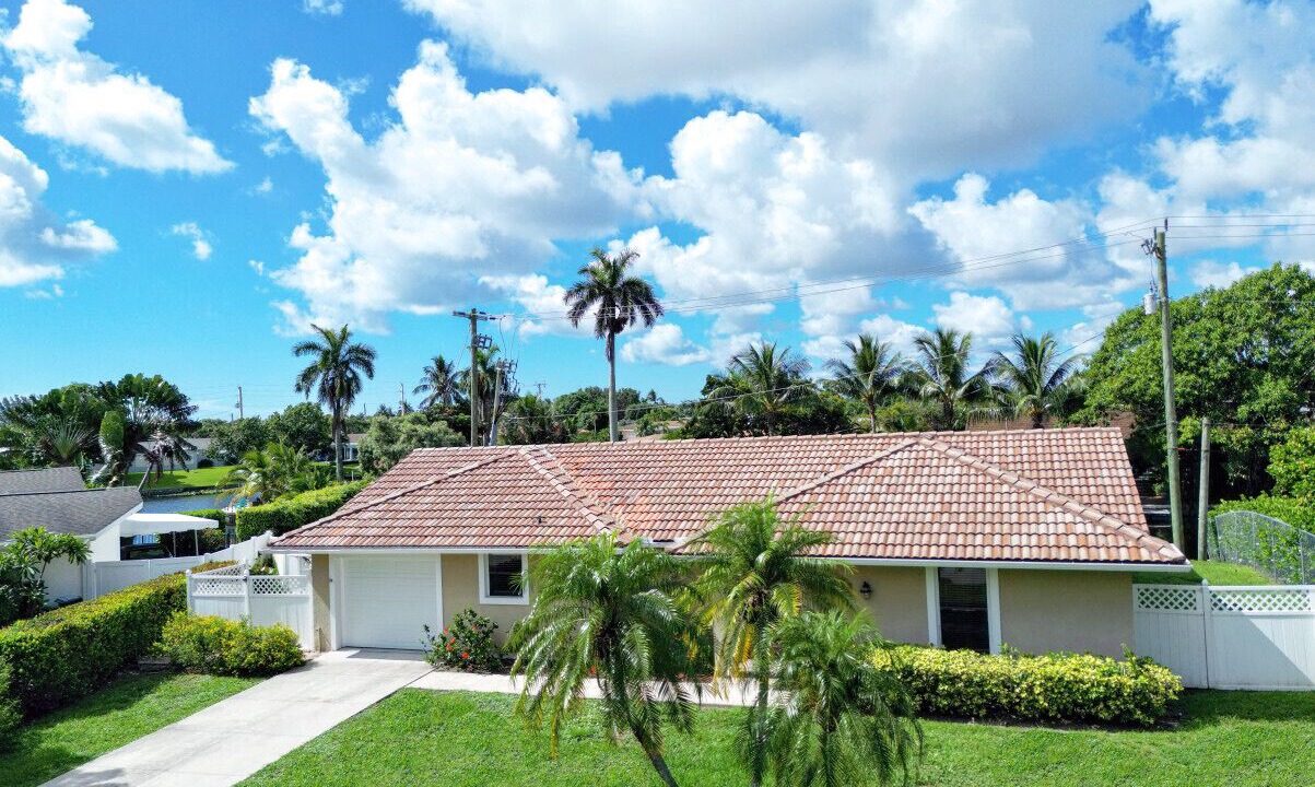 Photo of Outdoor in Lake Clarke Shores