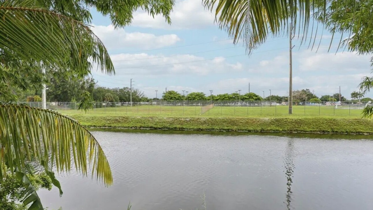 Photo of Outdoor in Opa-Locka