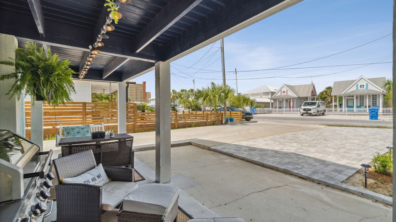 Photo of Patio Balcony in Holiday Beach