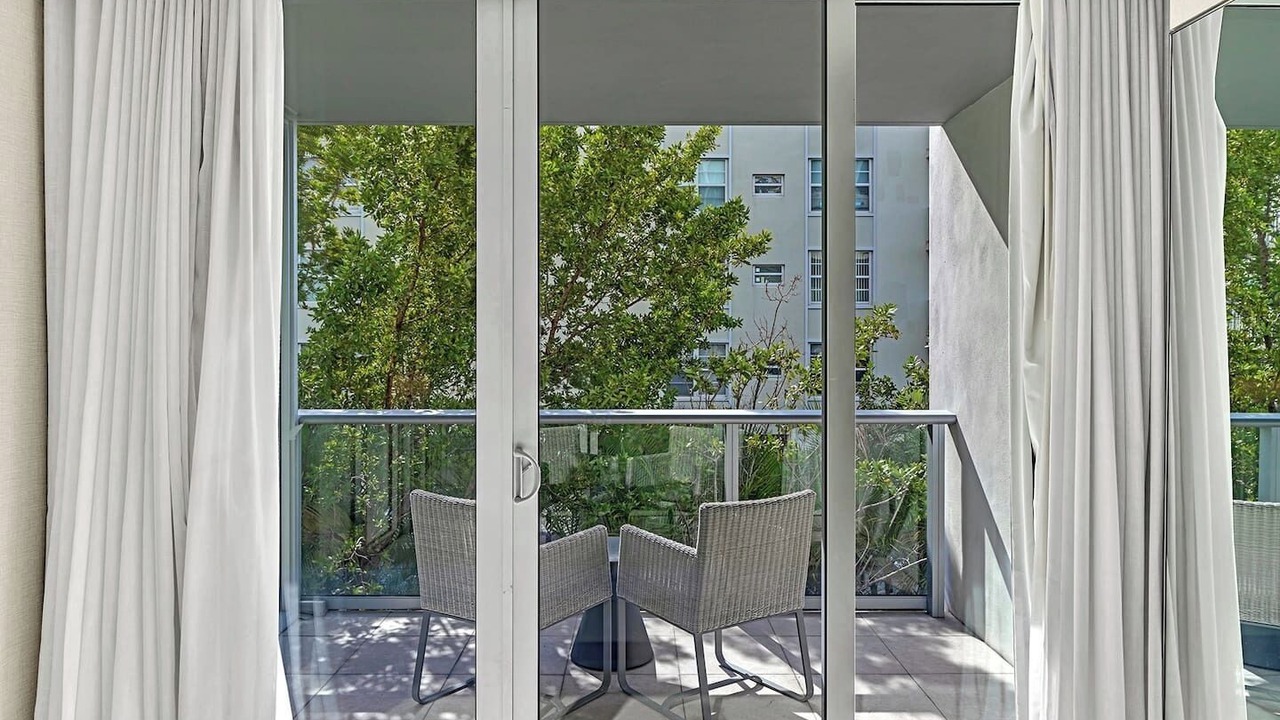 Photo of Patio Balcony in Surfside