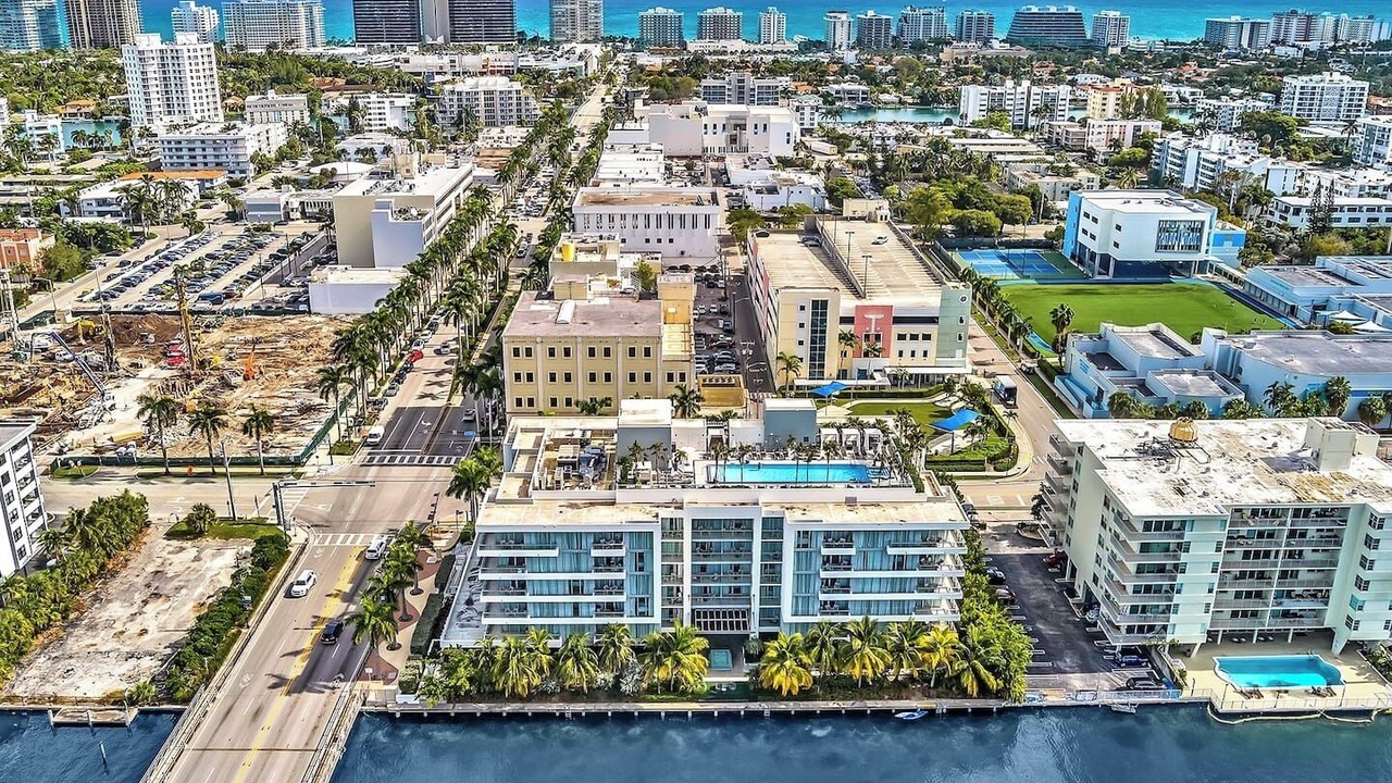 Photo of Outdoor in Surfside