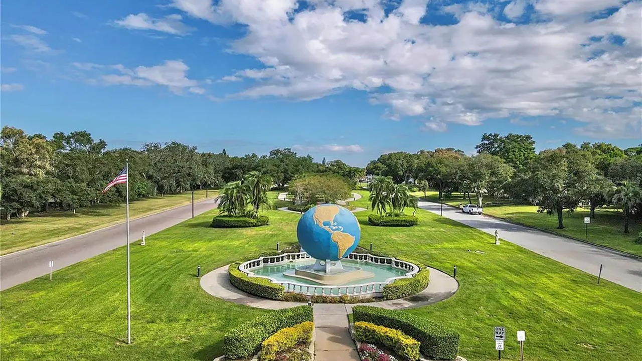 Photo of Outdoor in On Top of The World