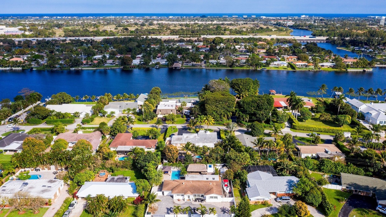 Photo of Outdoor in Lake Clarke Shores