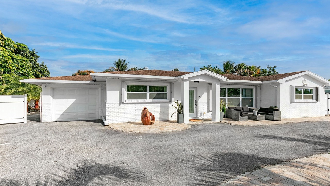 Photo of Outdoor in Lake Clarke Shores