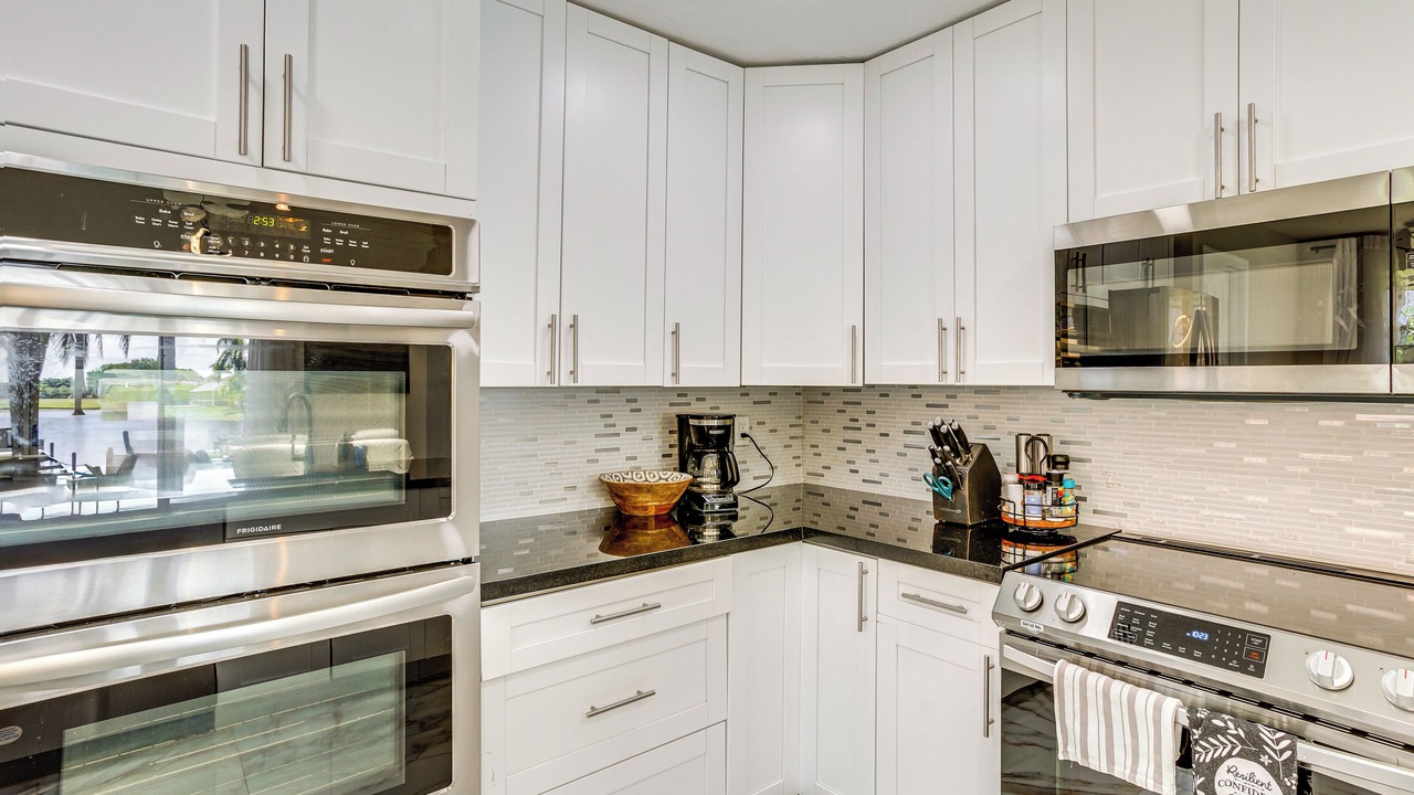 Photo of Kitchen in Greenview Shores