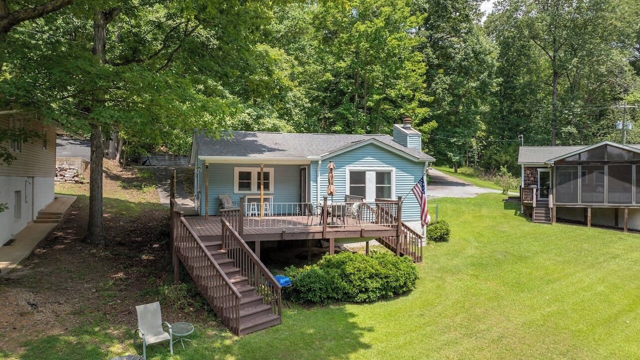 Photo of Outdoor in Seneca