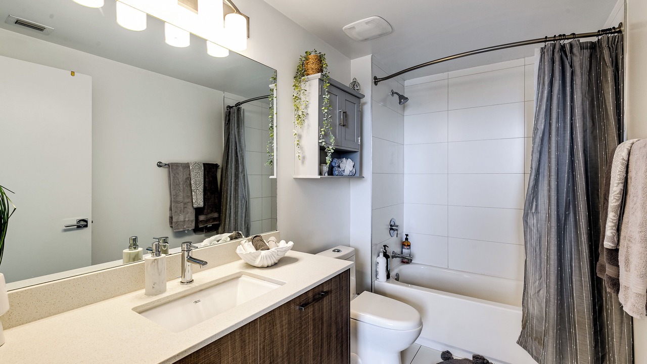 Photo of Bathroom in Little Havana
