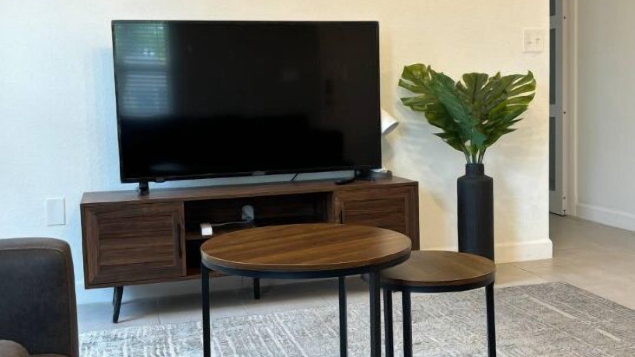 Photo of Livingroom in West Little River
