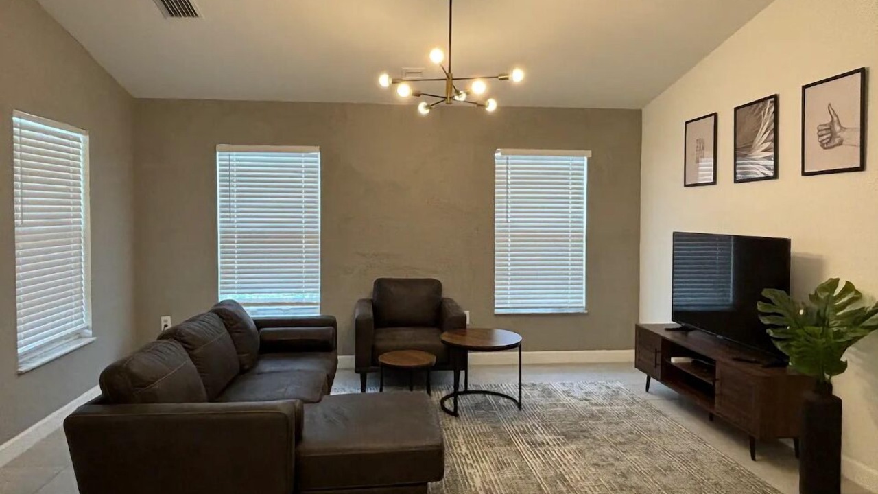 Photo of Livingroom in West Little River