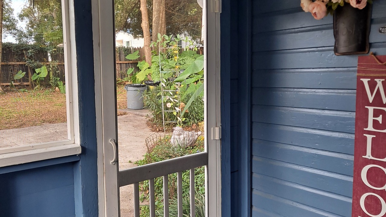 Photo of Others in Micanopy