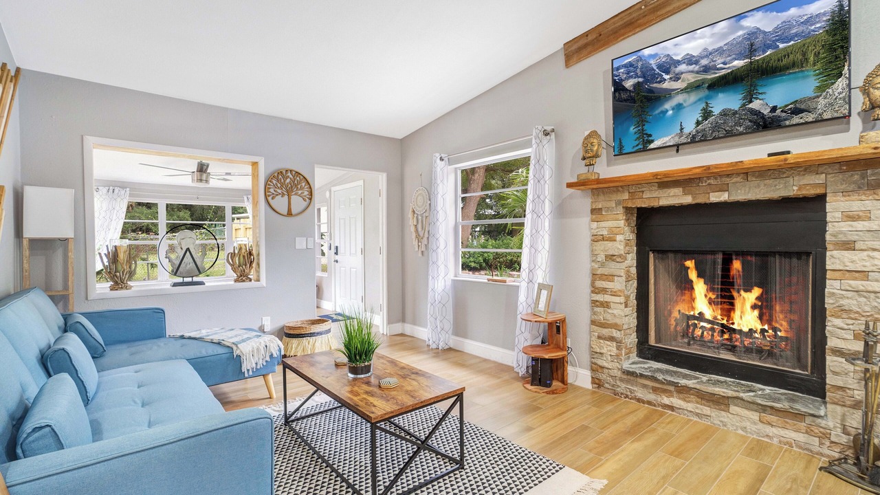 Photo of Livingroom in Conway