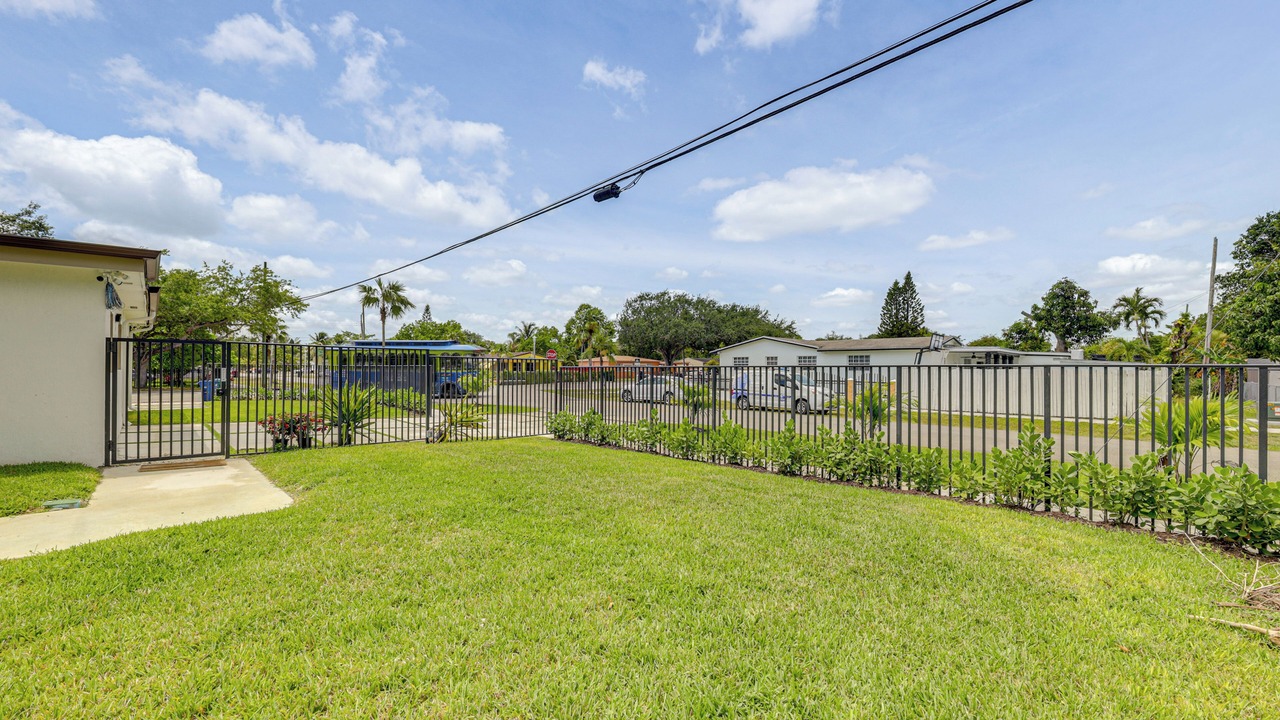 Photo of Others in North Miami