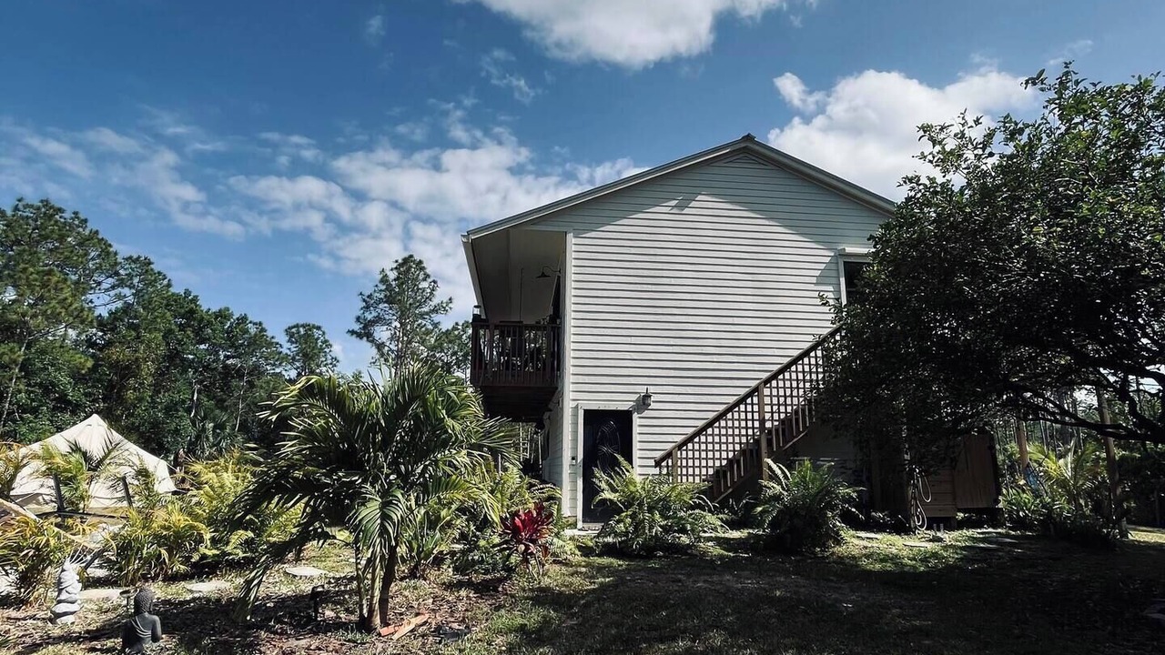 Photo of Outdoor in Jupiter Farms