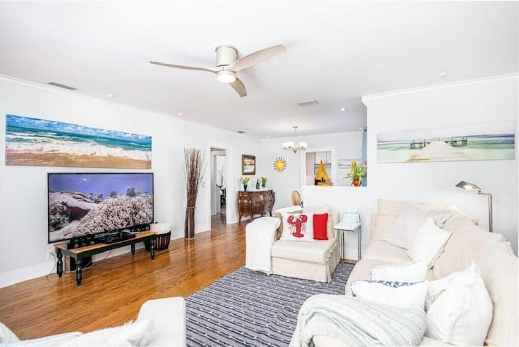 Photo of Livingroom in High Springs