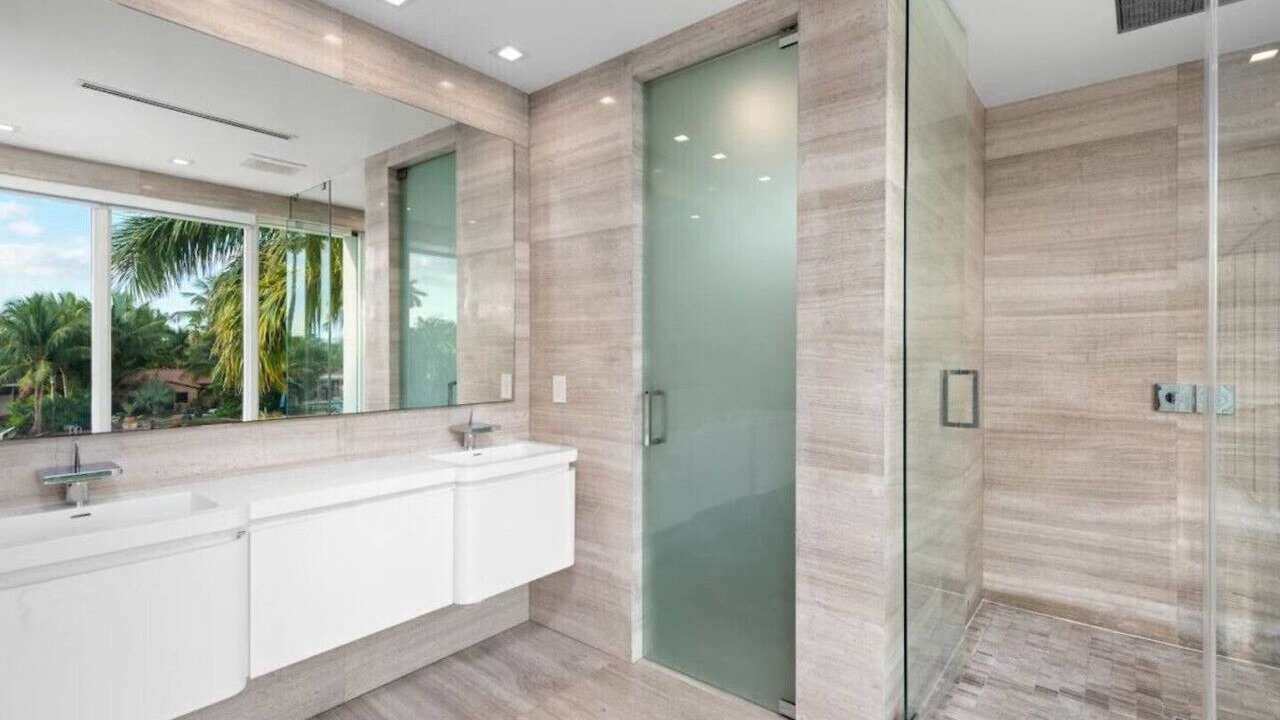 Photo of Bathroom in North Bay Village