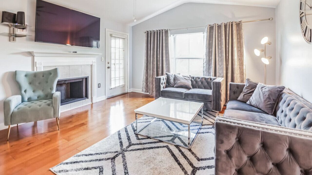 Photo of Livingroom in New Tampa