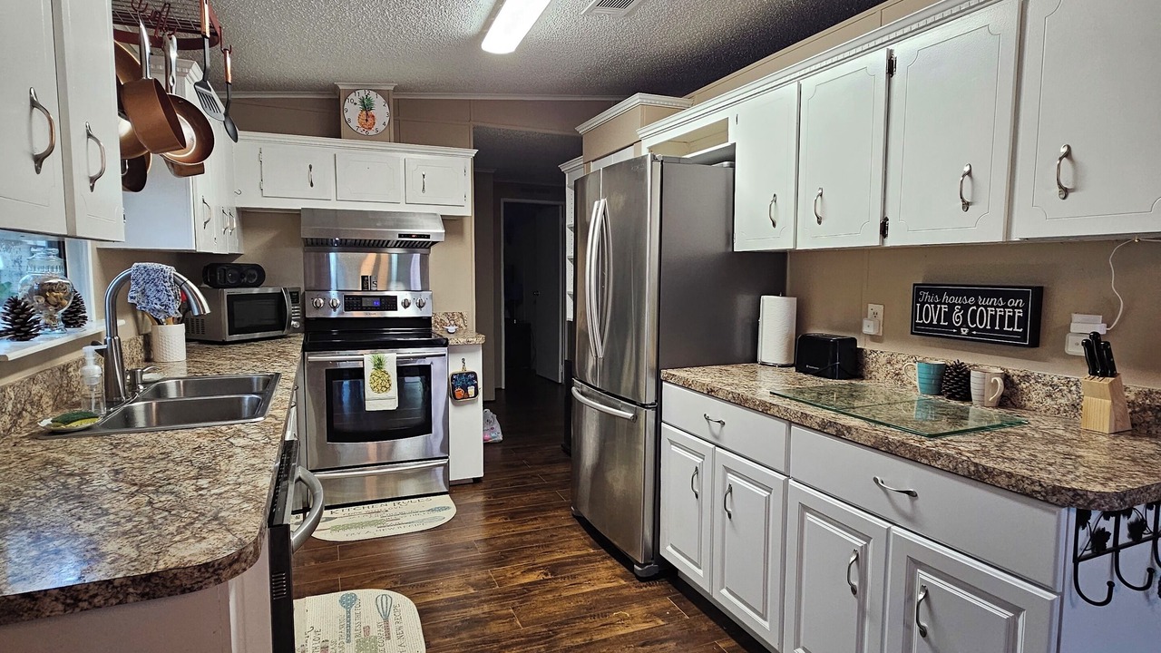 Photo of Kitchen in Lakewood Park