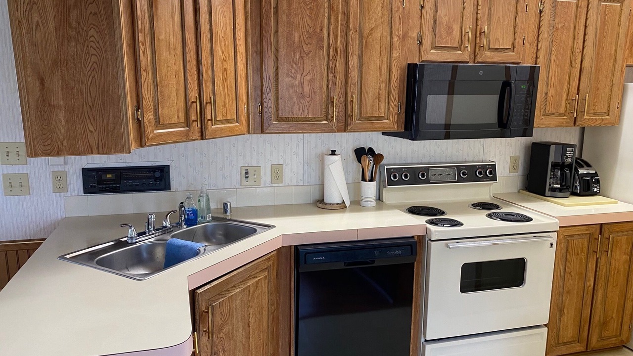 Photo of Kitchen in Nettles Island