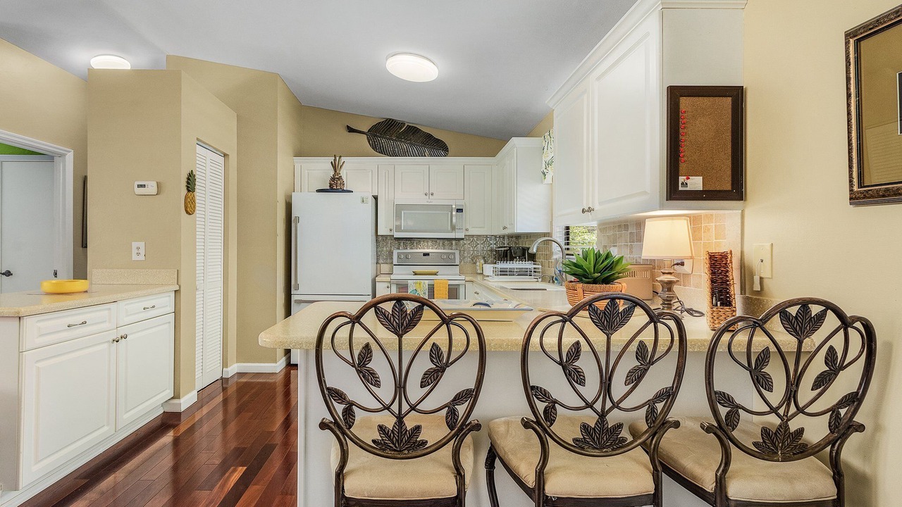 Photo of Kitchen in Pine Island Center