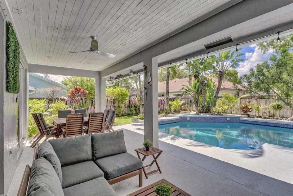Photo of Outdoor in Greenview Shores