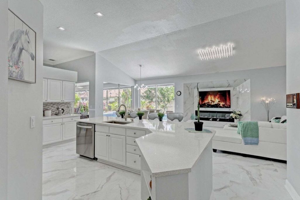 Photo of Kitchen in Greenview Shores