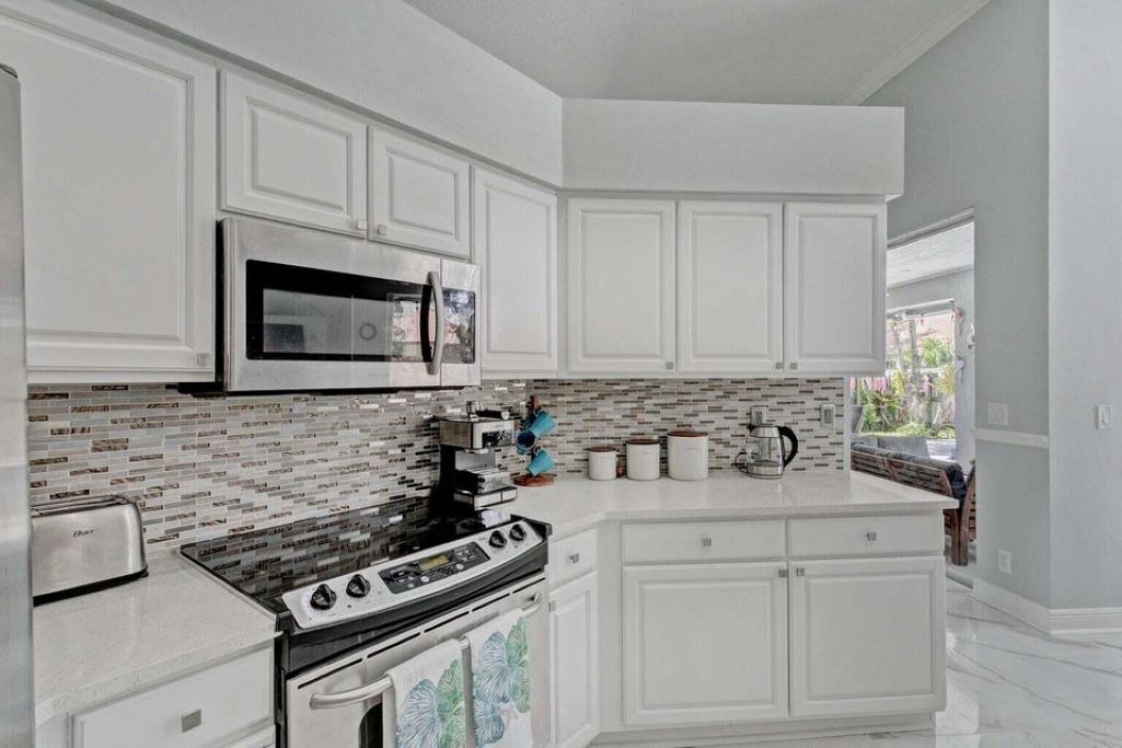 Photo of Kitchen in Greenview Shores