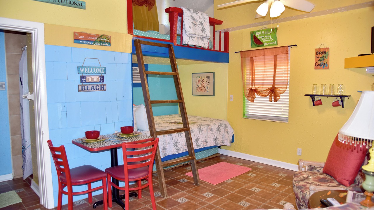 Photo of Bedroom in Beverly Beach