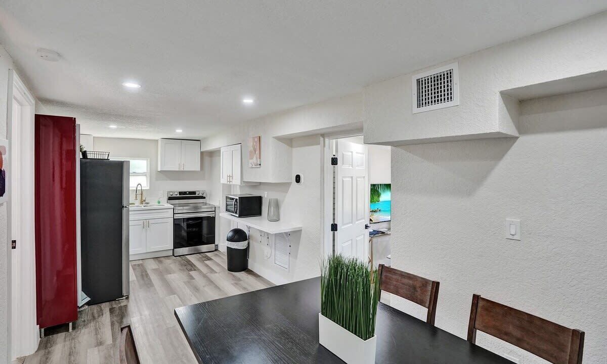 Photo of Kitchen in West Little River
