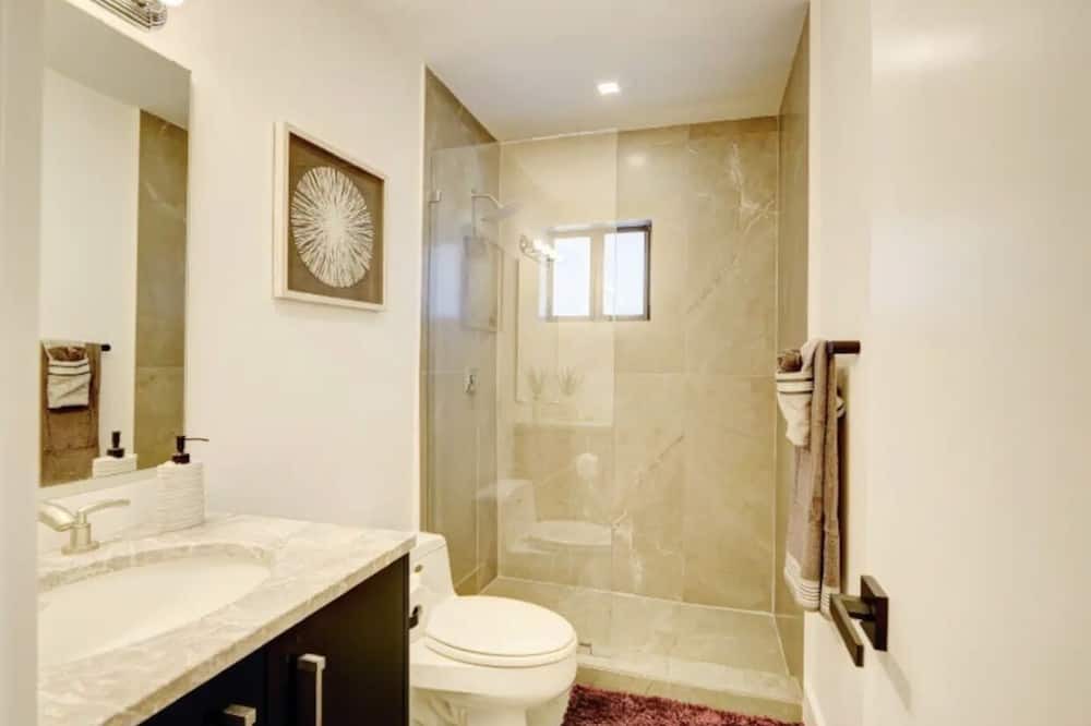 Photo of Bathroom in Seybold