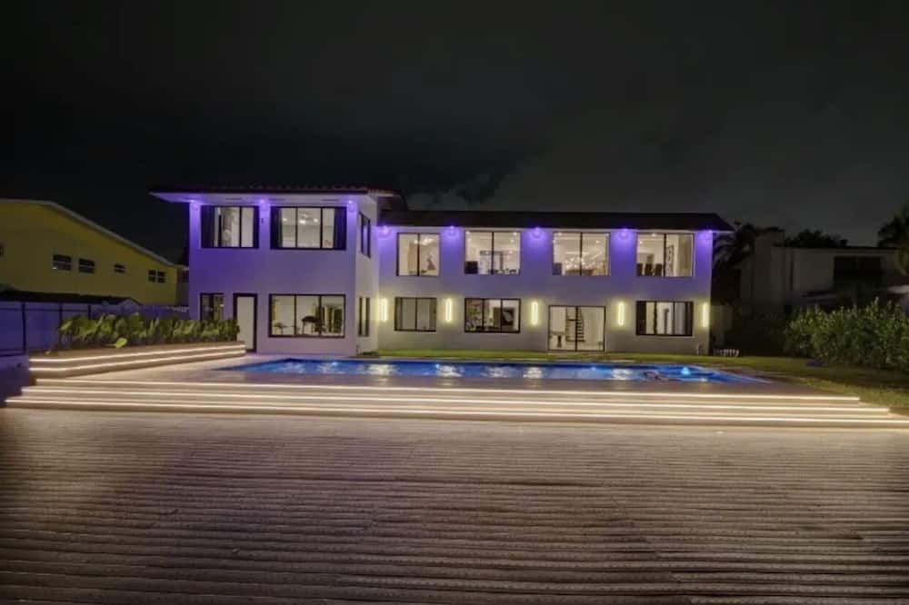 Photo of Outdoor in Seybold