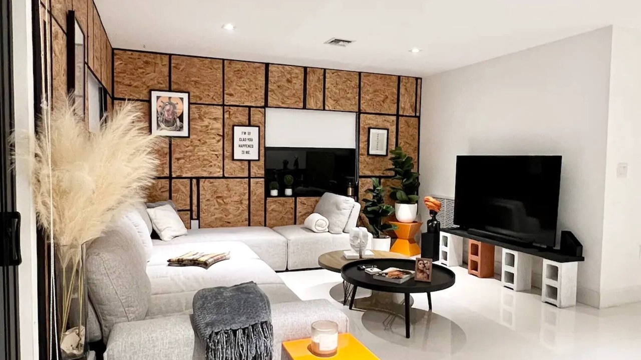 Photo of Livingroom in Edgewood