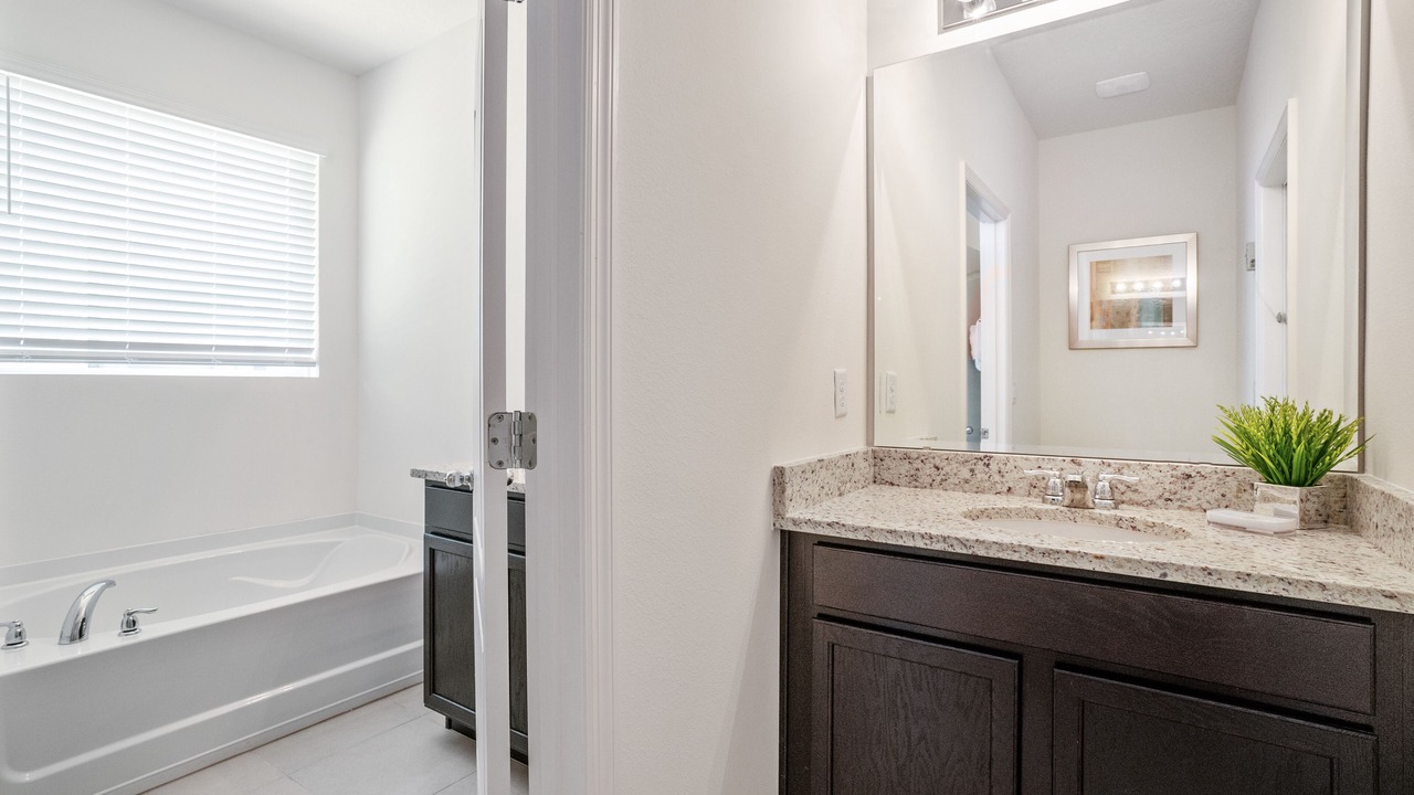 Photo of Bathroom in Sunridge Woods
