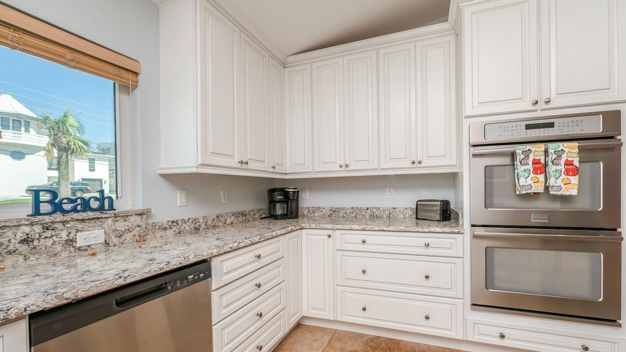 Photo of Kitchen in Wilbur-By-The-Sea