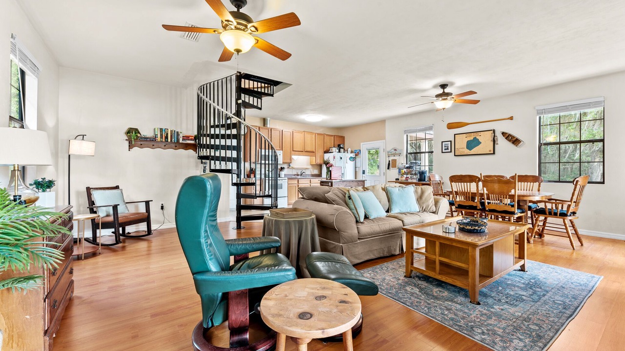 Photo of Livingroom in Hawthorne