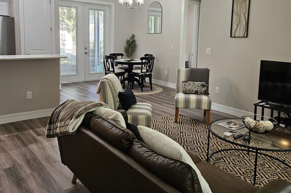 Photo of Livingroom in Fellowship