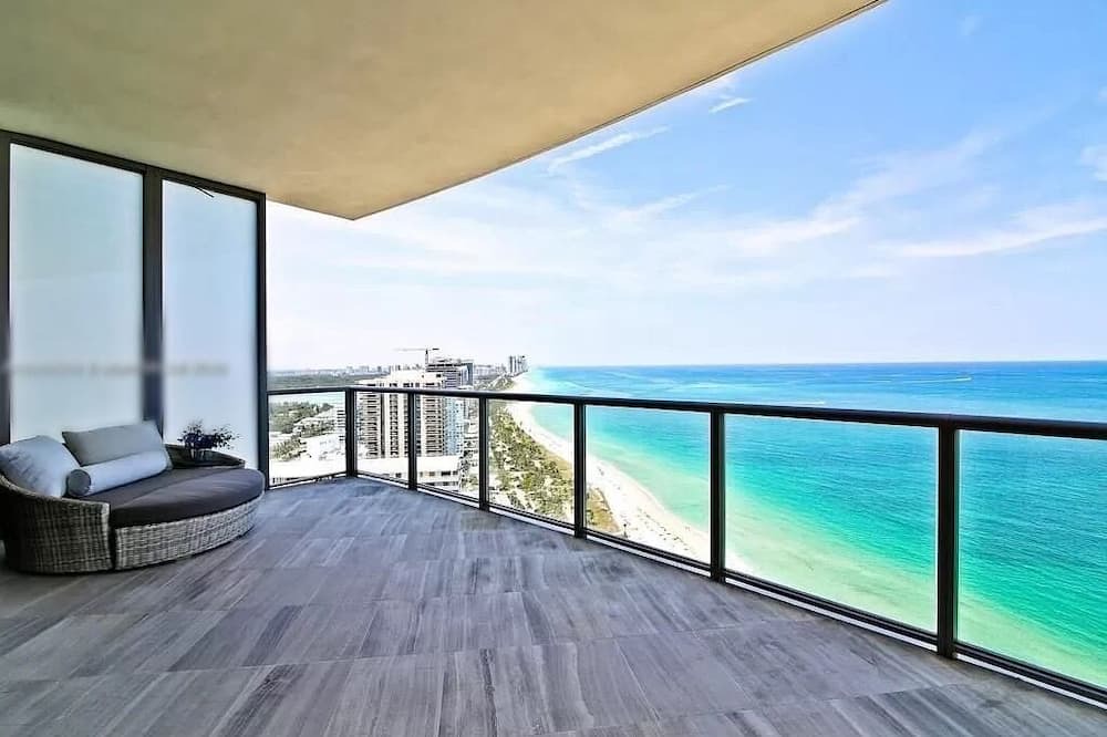 Photo of Outdoor in Surfside